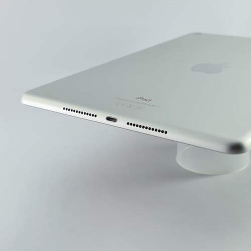 Планшет 10.2-inch iPad Wi-Fi 64GB - Silver, Model A2602 USED ** (MK2L3)