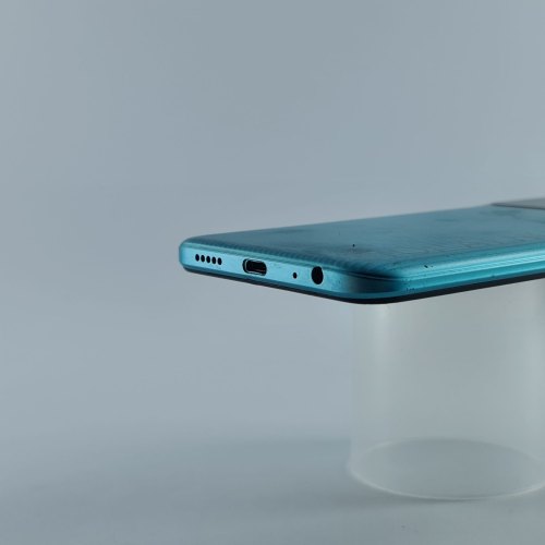 Смартфон Tecno Spark Go 2022 (KG5m) 2/32Gb Turquoise Cyan USED **