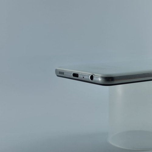 Смартфон Samsung Galaxy A72 (A725F) 256Gb White (SM-A725FZWUSEK) USED **