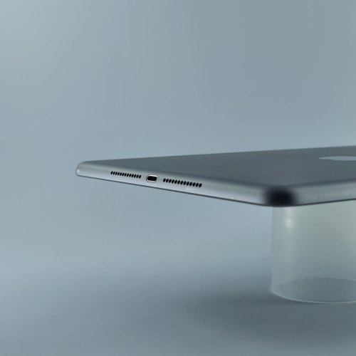 Планшет APPLE iPad - 9,7'' - 32GB WiFi - Space Gray USED ** (MP2F2)