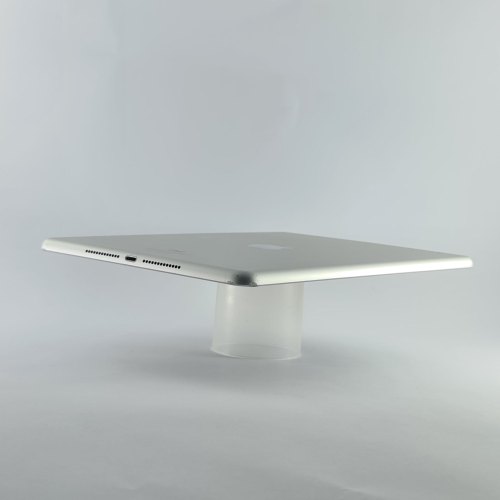 Планшет iPad Wi-Fi 32GB - Silver, Model A1893 USED ** (MR7G2)