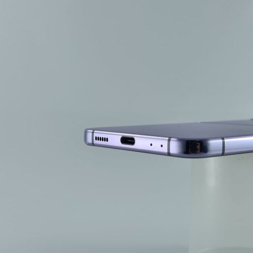 Смартфон Samsung Galaxy Flip 4 (F721B) 256Gb Bora Purple (SM-F721BLVHSEK) USED **