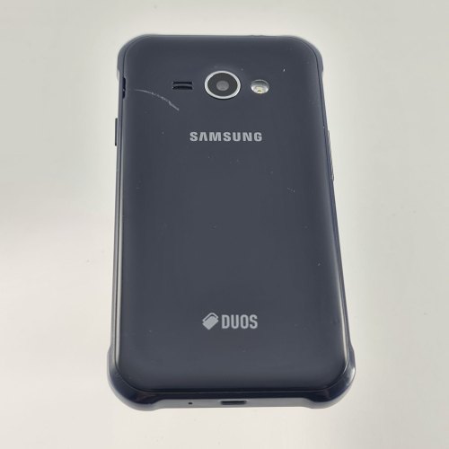 Смартфон Samsung Galaxy J1 Ace (J110F) 4Gb Black (SM-J110FZKWSEK) USED **