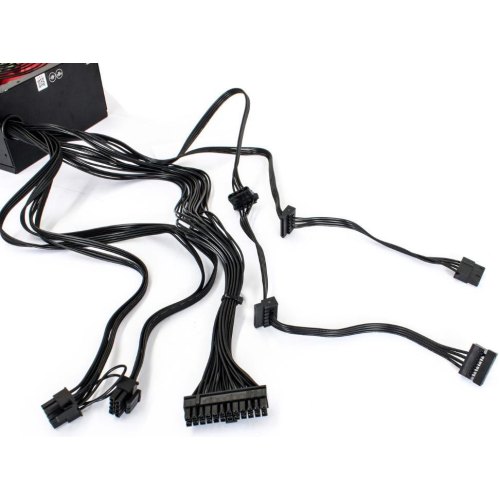 Блок живлення GameMax 700W Black fan 120mm GM-700B