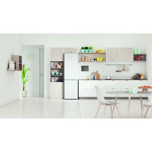 Холодильник Indesit INFC9 TI22W