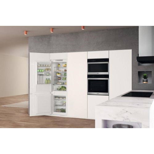 Вбудований холодильник Whirlpool WHC18 T311