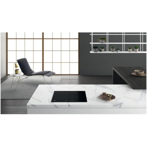 Варильна поверхня Whirlpool WSQ2760BF