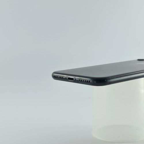 Смартфон APPLE iPhone 7 32GB Black USED **