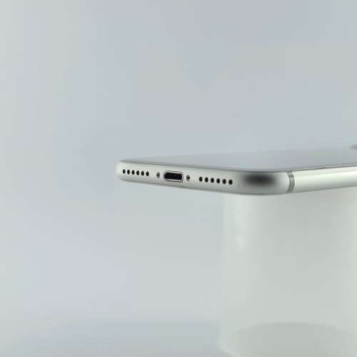 Смартфон iPhone 8 64GB Silver, model A1905 USED **