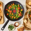 Сковорідка Tefal з кришкою Family Day 26 см