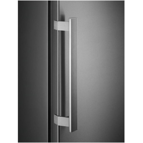 Морозильна камера Electrolux RUT7ME28X2