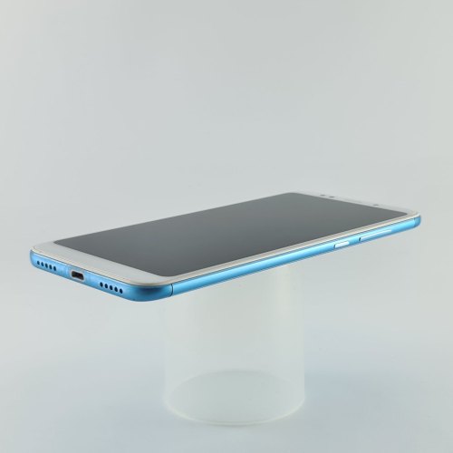 Смартфон Xiaomi Redmi 5 Plus 3/32Gb Blue USED **