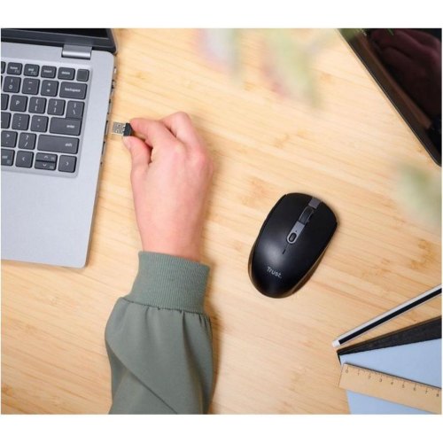 Мишка бездротова Trust Ozaa Compact Multi-Device Wireless Mouse, чорний