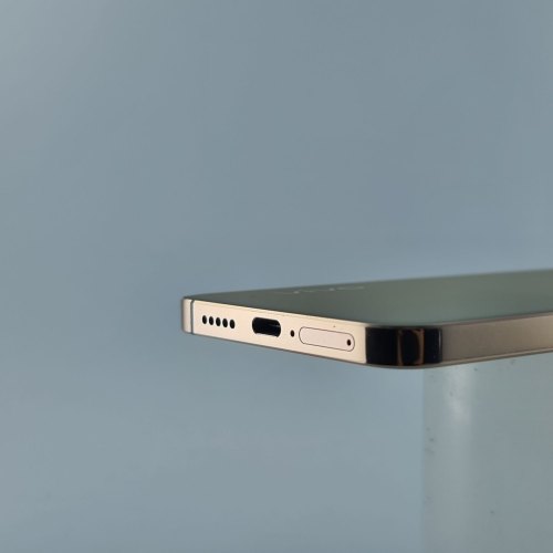 Смартфон Vivo V23 12/256Gb Sunshine Gold USED **