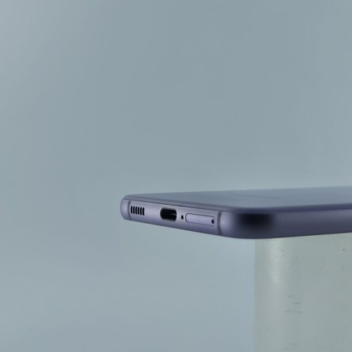 Смартфон Samsung Galaxy S21 FE 5G (G990B) 256Gb Lavender (SM-G990BLVGSEK) USED **