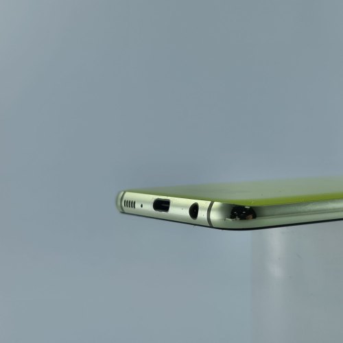 Смартфон Samsung Galaxy S10e (G970F) 128Gb Yellow (SM-G970FZYDSEK) USED **