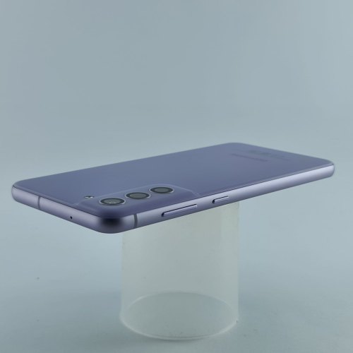 Смартфон Samsung Galaxy S21 FE 5G (G990B) 128Gb Lavender (SM-G990BLVDSEK) USED **