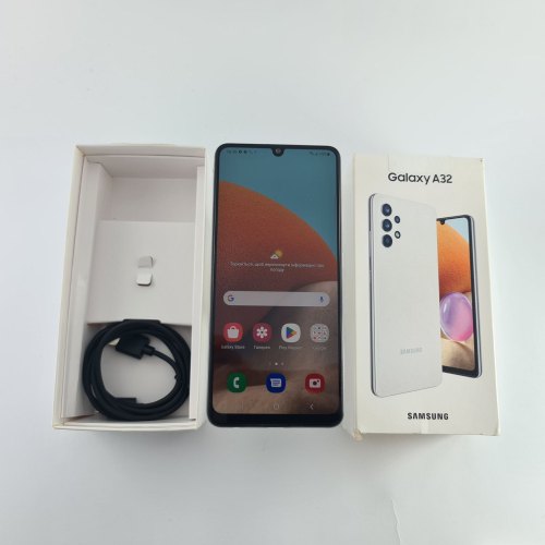 Смартфон Samsung Galaxy A32 64 GB White USED **