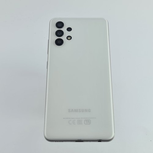 Смартфон Samsung Galaxy A32 64 GB White USED **