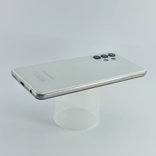 Смартфон Samsung Galaxy A32 64 GB White USED **