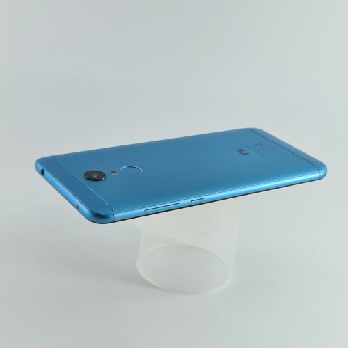 Смартфон Xiaomi Redmi 5 Plus 32 GB Blue USED **