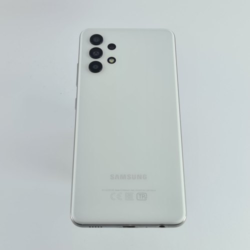 Смартфон Samsung Galaxy A32 64 GB White USED **