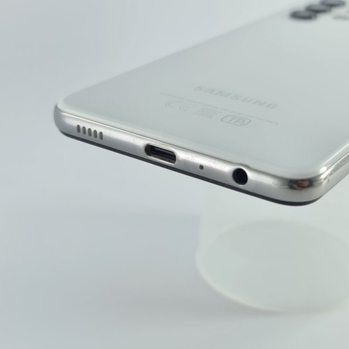 Смартфон Samsung Galaxy A32 64 GB White USED **