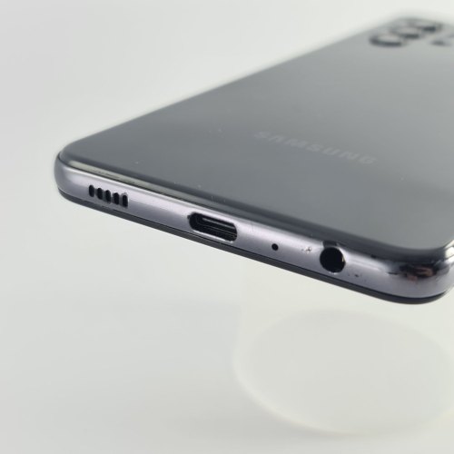 Смартфон Samsung Galaxy A32 64 GB Black USED **