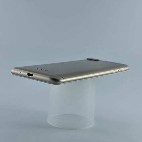 Смартфон Xiaomi Redmi 6A 32 GB Gold USED **