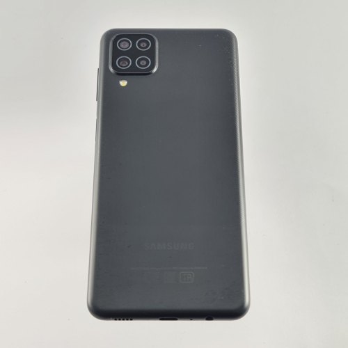 Смартфон Samsung Galaxy A12 32 GB Black USED **
