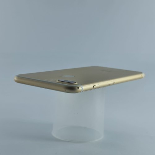 Смартфон Apple iPhone 7 Plus 32 GB Gold USED **