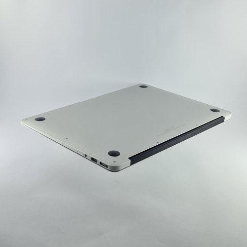 Ноутбук MacBook Air 11-inch, Model A1465, 1.6GHz Intel Dual-Core Core i5, Turbo Boost up to 2.7GHz, Intel HD Graphics 6000, 8GB, 512GB Flash Storage,