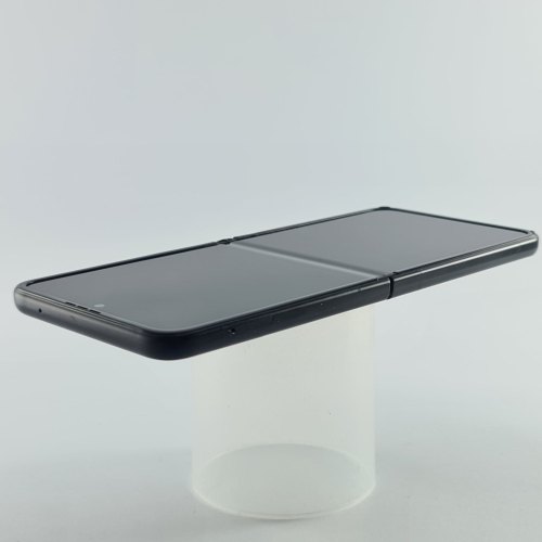 Смартфон Samsung Galaxy Z Flip3 256 GB Phantom Black USED **
