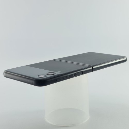 Смартфон Samsung Galaxy Z Flip3 256 GB Phantom Black USED **
