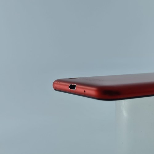 Смартфон Samsung Galaxy A01 16 GB Red USED **
