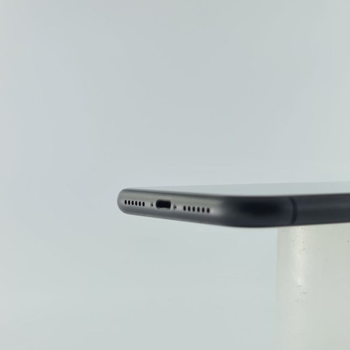 Смартфон Apple iPhone 11 128 GB Black USED **