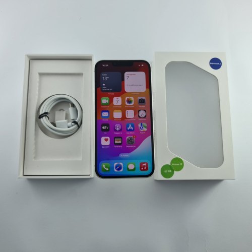Смартфон Apple iPhone 13 128 GB Starlight USED **