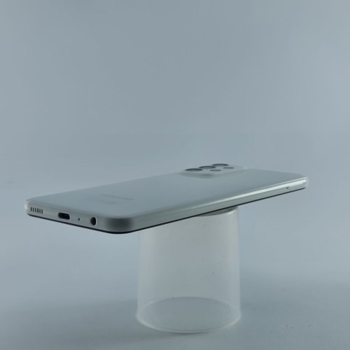 Смартфон Samsung Galaxy A23 64 GB White USED **