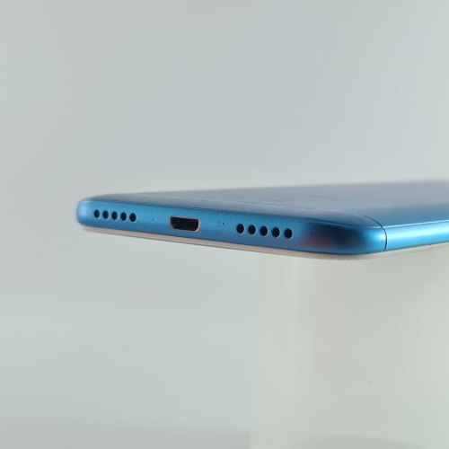Смартфон Xiaomi Redmi 5 Plus 3/32Gb Blue USED **