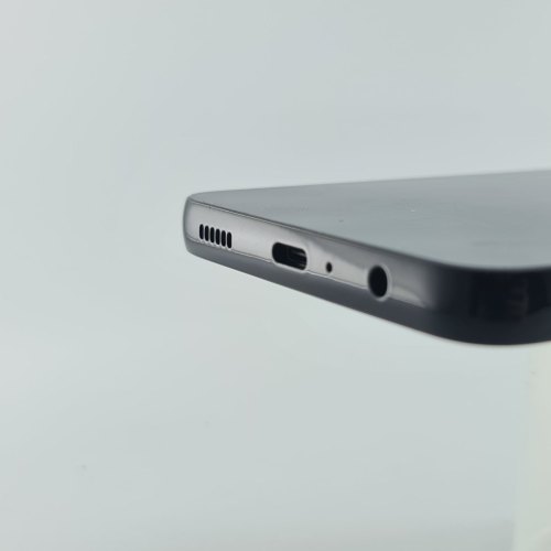 Смартфон Samsung Galaxy A05 128 GB Black USED **