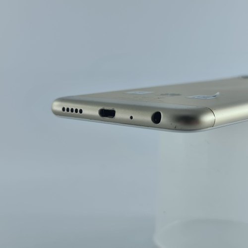 Смартфон Huawei P Smart 2018 3/32Gb Gold (FIG-LX1) USED **