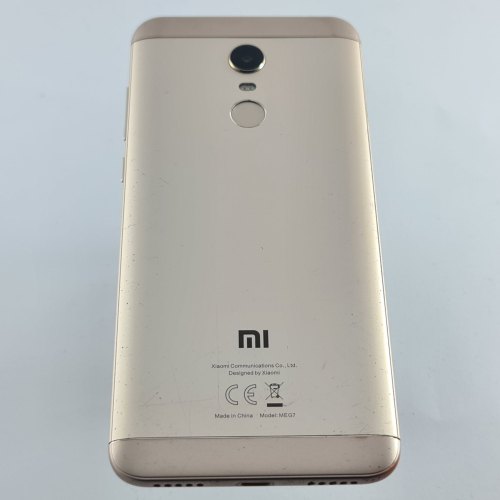 Смартфон Xiaomi Redmi 5 Plus 64 GB Gold USED **