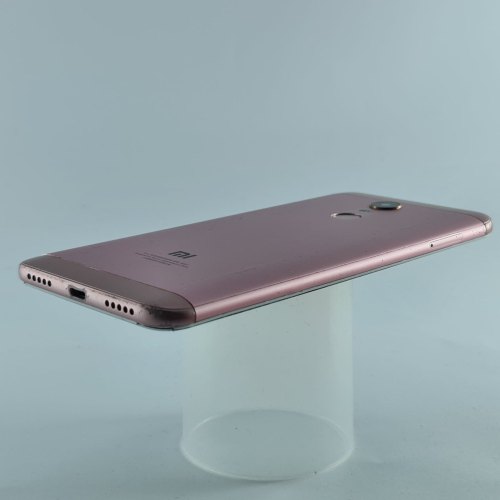 Смартфон Xiaomi Redmi 5 Plus 32 GB Gold USED **
