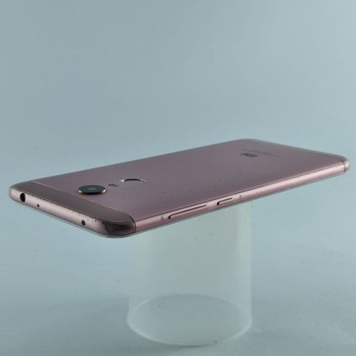 Смартфон Xiaomi Redmi 5 Plus 32 GB Gold USED **
