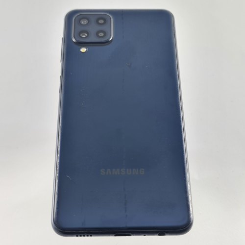 Смартфон Samsung Galaxy M32 128 GB Light Blue USED **