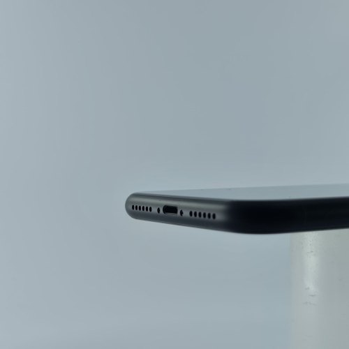 Смартфон Apple iPhone Xr 64 GB Black USED **