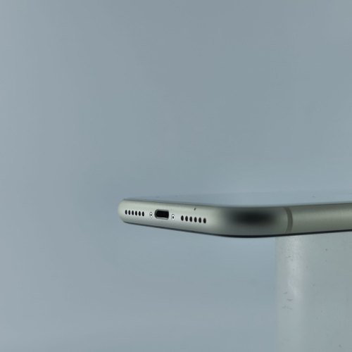 Смартфон Apple iPhone 11 64 GB White USED **