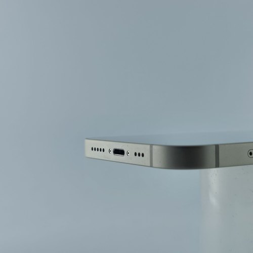 Смартфон Apple iPhone 14 128GB Starlight USED **