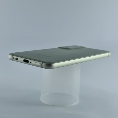 Смартфон Samsung Galaxy S21 FE 5G (G990B) 256Gb Olive (SM-G990BLGGSEK) USED **