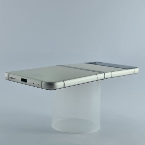 Смартфон Samsung Galaxy Z Flip 3 (F711B) 128Gb Cream (SM-F711BZEASEK) USED **